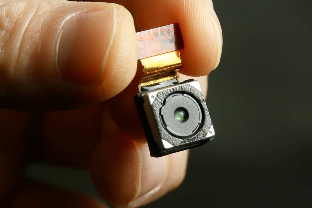 Diferencias entre cámaras espía con y sin WiFi cuál es mejor para ti